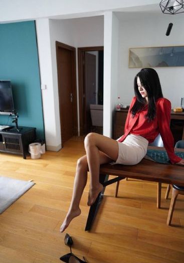 我把丝袜班主任啪啪到哭动态_剧情片免费高清观看