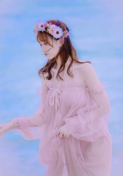 男女一边亲一边摸免费看的视频_4K高清在线