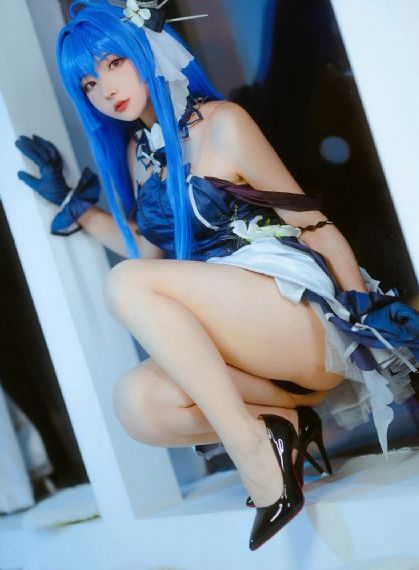 女人牲交一级毛片_十万网红美女美酱