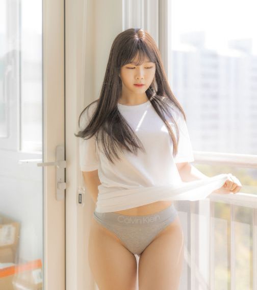 在线欧美鲁香蕉94色_720超清在线观看