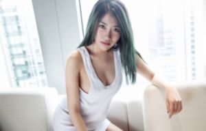 高三学生女裸体洗澡免费_1080PHD在线观看