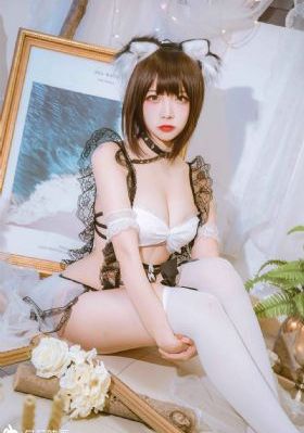 老汉狠狠挺进小雪的身体视频_720日本电影免费
